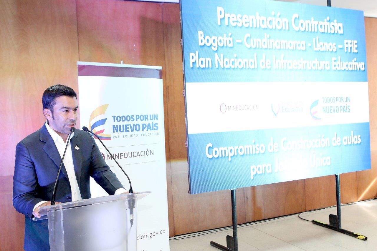 Cundinamarca construirá aulas para implementar jornada única