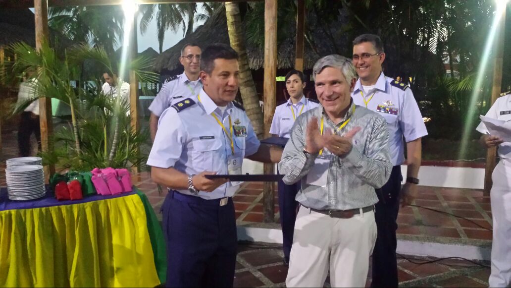 CAMAN recibe el primer certificado de producción aeronáutica en Colombia