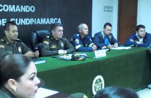 Gobernador Rey envía un saludo muy especial a la Policía Nacional