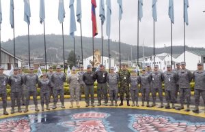 Soldados recientemente incorporados a la Base Aérea de Madrid reciben su primera visita