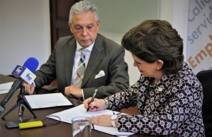 Función Pública y el FNA acuerdan reducción en tasa de interés de Crédito Hipotecario para todos los servidores públicos del país