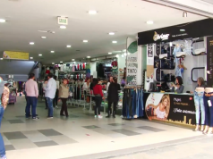 Refuerzan seguridad en centros comerciales tras atentado