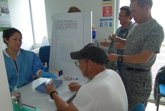 Comando Aéreo de Mantenimiento adelanta campaña de detección temprana del cáncer de próstata entre los usuarios de sanidad militar