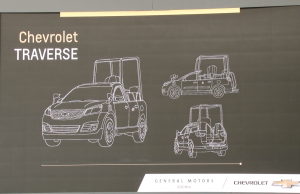 Presentación del «Papamóvil colombiano»