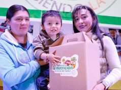 Entrega de complemento nutricional en Mosquera