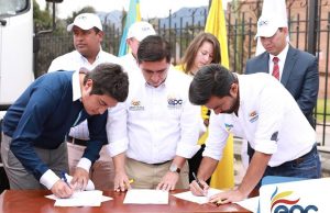 Siete municipios de Cundinamarca recibieron vehículos compactadores