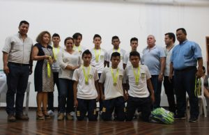En La Mesa se premian deportistas ganadores de juegos supérate intercolegiados