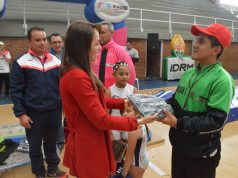 Asocolflores hace donación de implementos a deportistas madrileños