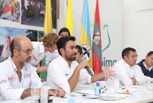 Cumbre entre nación y departamento