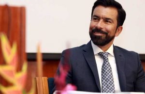 Condecoración a la excelencia, distingue al Gobernador de Cundinamarca