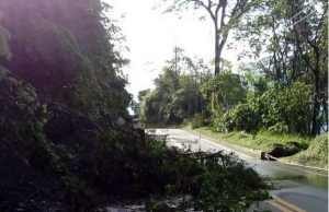 Cierres en vías de Cundinamarca por deslizamientos