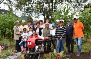 Agricultores reciben maquinaria para mejorar los procesos productivos de Cota