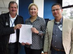 Alcalde de Facatativá firmó convenios para infraestructura deportiva