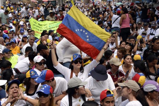 Afectaciones tras la llegada de venezolanos a municipios de Sabana Occidente