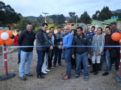 Familias beneficiadas con la red de alcantarillado en Sopó