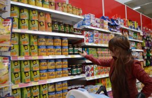 Alcaldía y Fundación Éxito entregan complementos nutricionales a madres gestantes