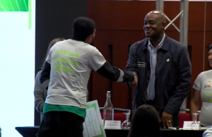 Recicladores reciben reconocimiento como gestores ambientales urbanos