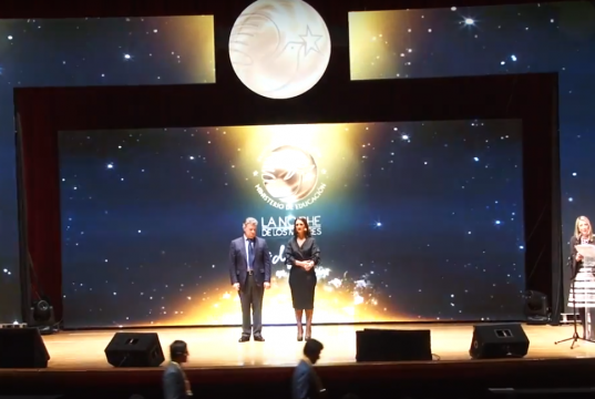 Docentes serán homenajeados en “La Noche de la Excelencia”
