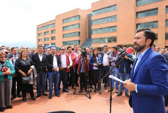 Cundinamarca, entregó dotación a concejales del departamento