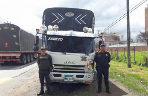 Operativo de Policía Nacional frustra asalto a camión, dejando dos capturados en Facatativá