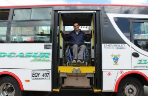 Nuevos buses facilitaran el acceso a población con discapacidad en el municipio de Soacha