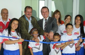 Alcalde y Gelsa firman convenio en beneficio de 100 niños facatativeños