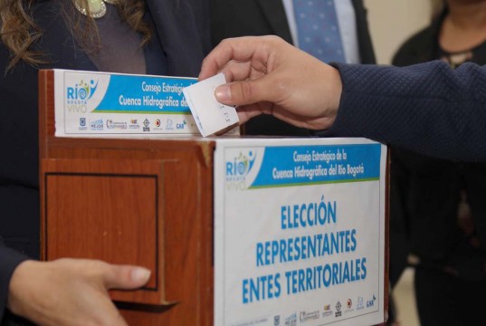 Nuevos alcaldes representantes del Consejo Estratégico de la Cuenca Hídrica del Río Bogotá