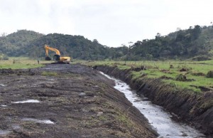 Incautada maquinaria con la cual se desviaba agua a un predio privado en La Vega, Cundinamarca