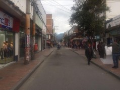 Cierres en la calle séptima por obras de mantenimiento vial en Facatativá