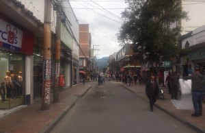 Cierres en la calle séptima por obras de mantenimiento vial en Facatativá