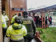 Incautan armas cortopunzantes y marihuana en colegios públicos de Facatativá