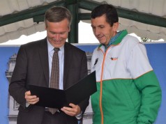 Embajador de Francia fue condecorado en el municipio de Chía