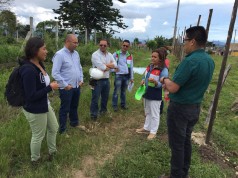 Alcaldía de La Mesa entrega a constructores lote que albergará a estudiantes de nuevo mega colegio