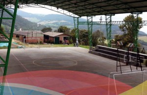 Cancha múltiple para la Villa Deportiva de Subachoque