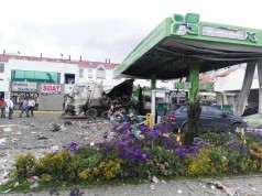 Explosión de un contenedor de basura en estación de servicio en Chía