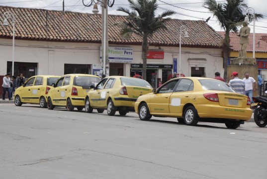Madrid implementará sistema de taxímetros, como parte de la modernización del servicio de transporte público