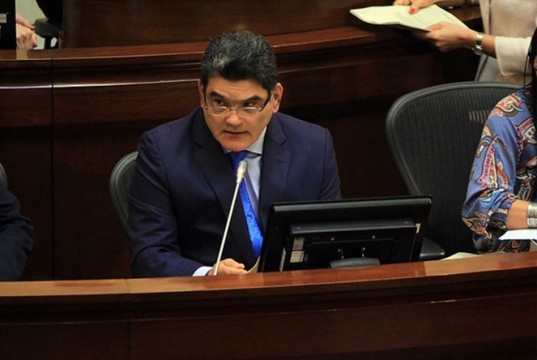 Proyecto que busca aumentar el salario mínimo debe tener aval del Gobierno