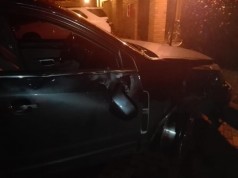 Recompensa de 10 millones de pesos por información sobre el conductor que arrolló a una pareja de motociclistas