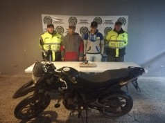 Capturados sujetos que se movilizaban en una motocicleta portando un arma de fuego en Soacha