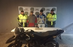 Capturados sujetos que se movilizaban en una motocicleta portando un arma de fuego en Soacha