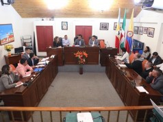 Gobernador de Cundinamarca revisó compromisos con el municipio de El Rosal