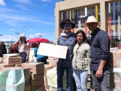 Familias soposeñas reciben mejoramiento de vivienda