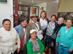 Cota le apuesta a reducir el analfabetismo