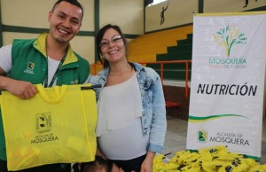 Alcaldía de Mosquera entrega complementos nutricionales a madres lactantes y gestantes
