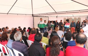 Alcalde de Chía hace entrega de dotaciones a barrios del municipio