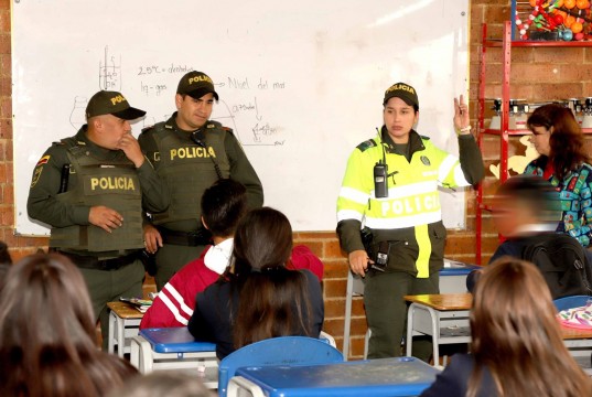 Continúan campañas de prevención de consumo de estupefacientes en colegios de Funza