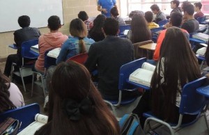 Estudiantes funzanos se preparan para examen de admisión en la Universidad Nacional