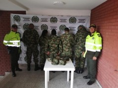 Capturadas cinco personas que presuntamente se hacían pasar por militares