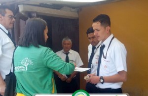 Conductores reciben capacitación sobre accidentes con animales en la vía