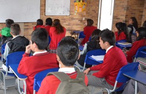 Chía entregó a más de 2.500 pupitres a los niños más vulnerables de Cundinamarca